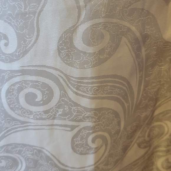 NATORI- Bloomingdales Chemise Size Large - Picture 4 of 13